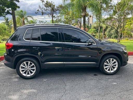 VOLKSWAGEN TIGUAN 2.0 TSI 16V TURBO GASOLINA 4P TIPTRONIC VOLKSWAGEN TIGUAN 2.0 TSI 16V TURBO GASOLINA 4P TIPTRONIC